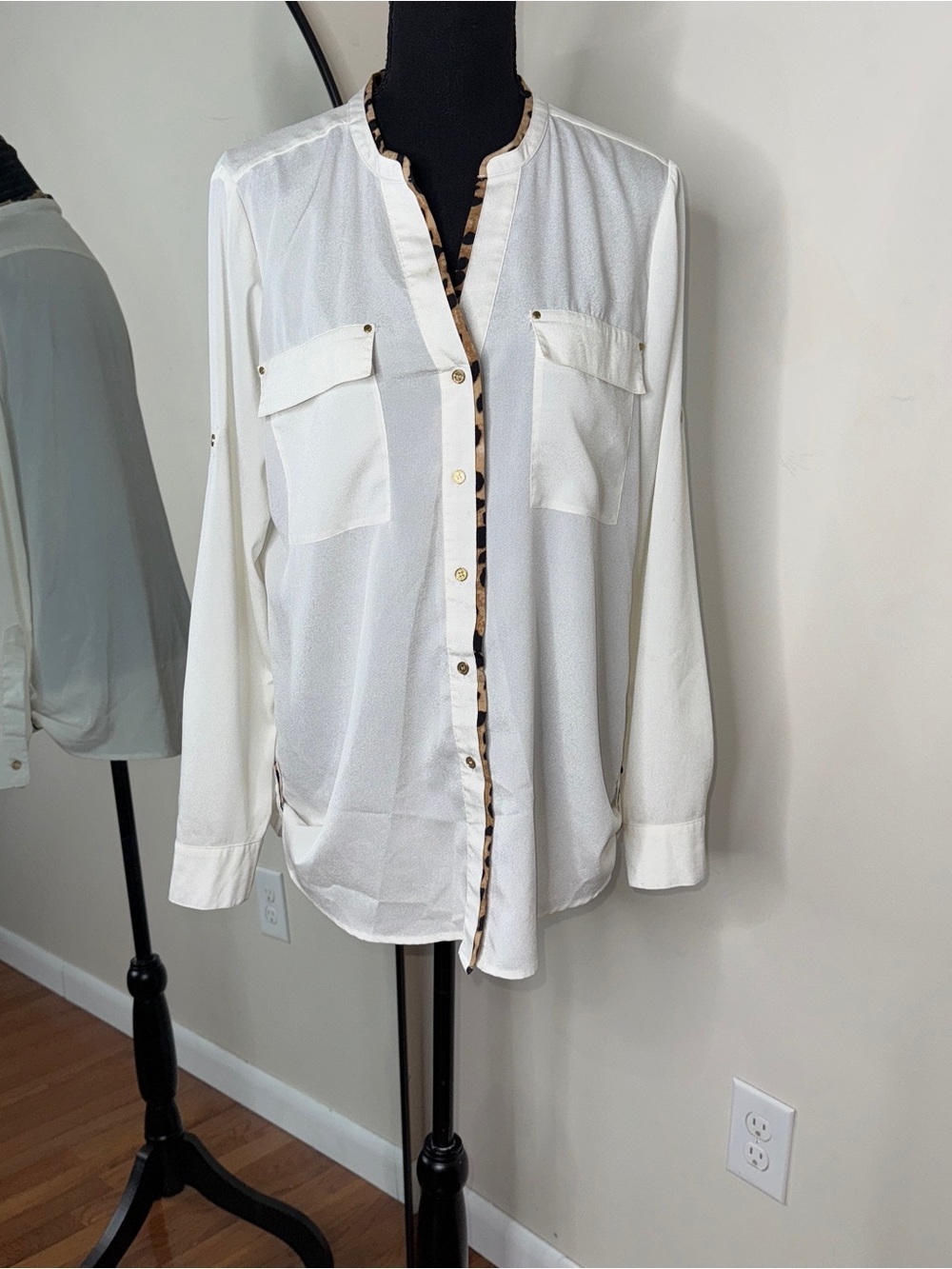 Calvin Klein White Leopard Print Button Down Blouse Size M